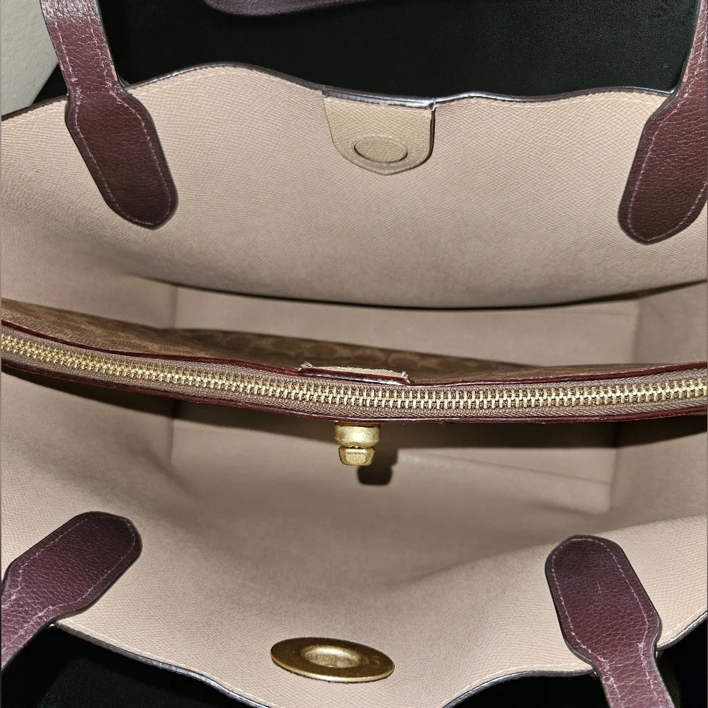 Coach Willow Colorblock Signature Interior Leather Tote in Dove Grey-C0692